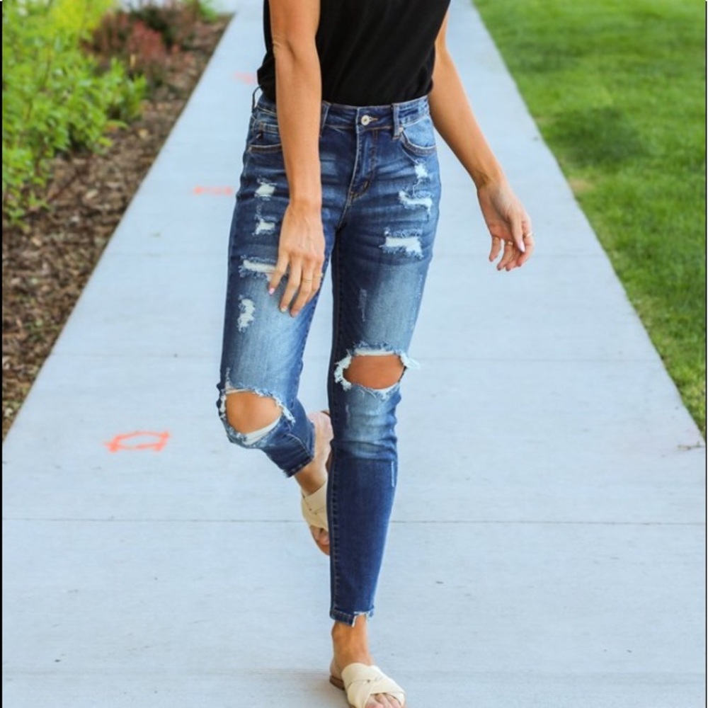 KanCan Skinny Distressed Jeans 9/28
